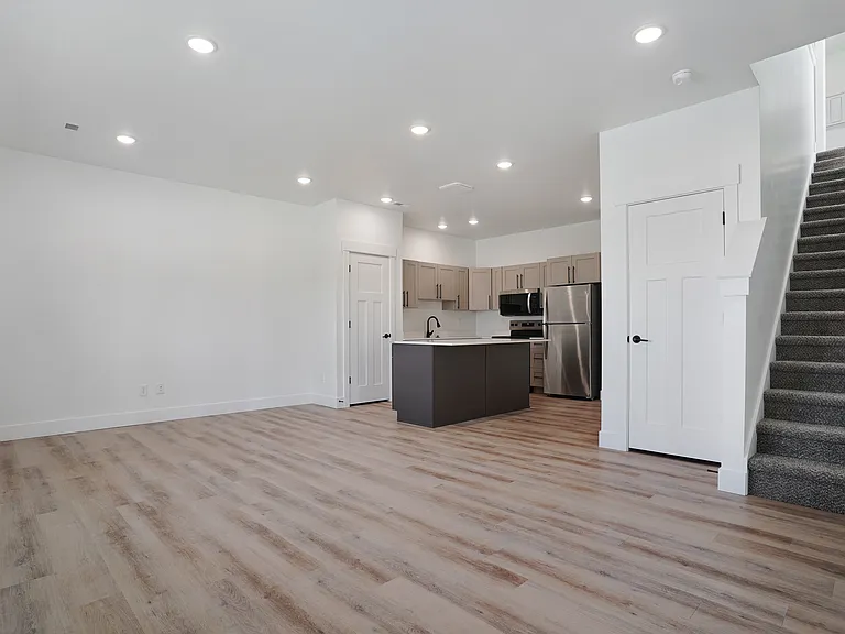 Valo At Bellin Townhomes — Photo 26