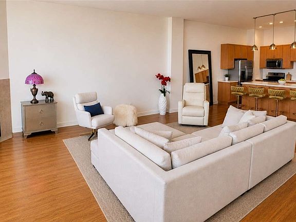 2nd image of 1951 W 26th St APT 313