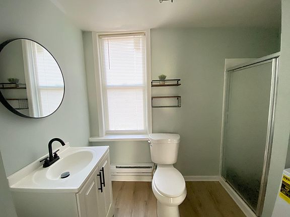 3rd image of 611 W Norris St #B