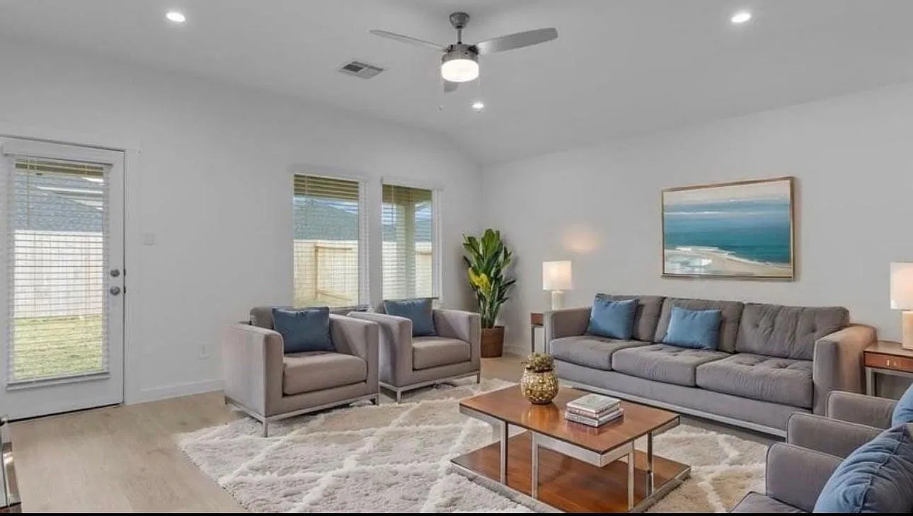 4 bed, 2.5 bath, $2,800 — Photo 4