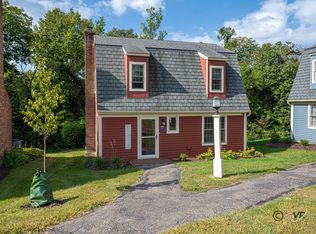 18 Settler Ln, Galena, IL 61036