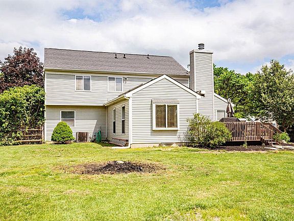 4th image of 1285 Sandwood Dr