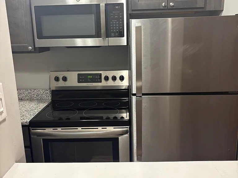 Trolley Square Apartments — Photo 9