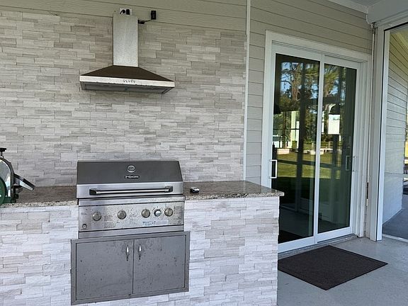 4th image of 20301 Langford Rd