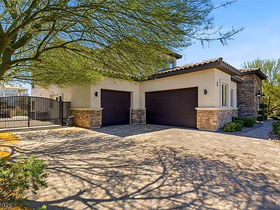 3rd image of 5 Ayden Dr
