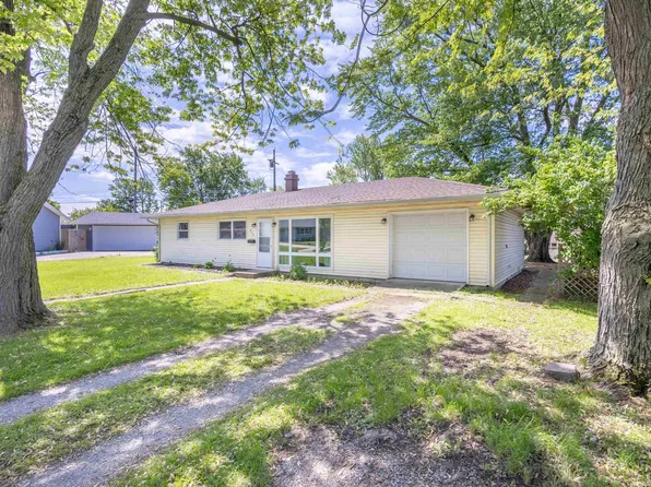 816 Wesley Ct, Fort Wayne, IN 46825