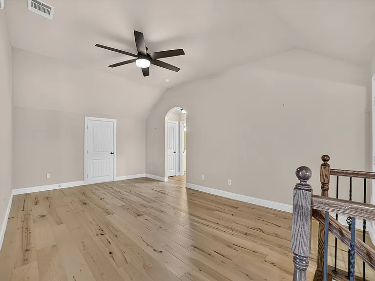 10712 Troutt Dr — Photo 16