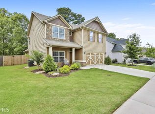 297 Cliffhaven Cir, Newnan, GA 30263