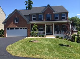 15316 Wits End Dr, Woodbridge, VA 22193