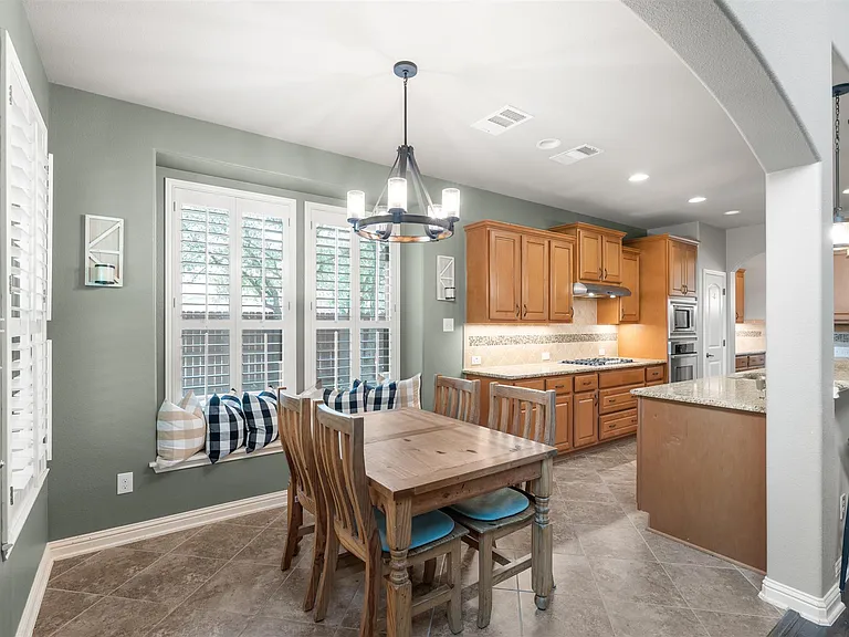 420 Wild Rose Dr — Photo 9