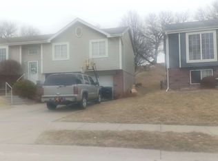 11734 Mary St, Omaha, NE 68164