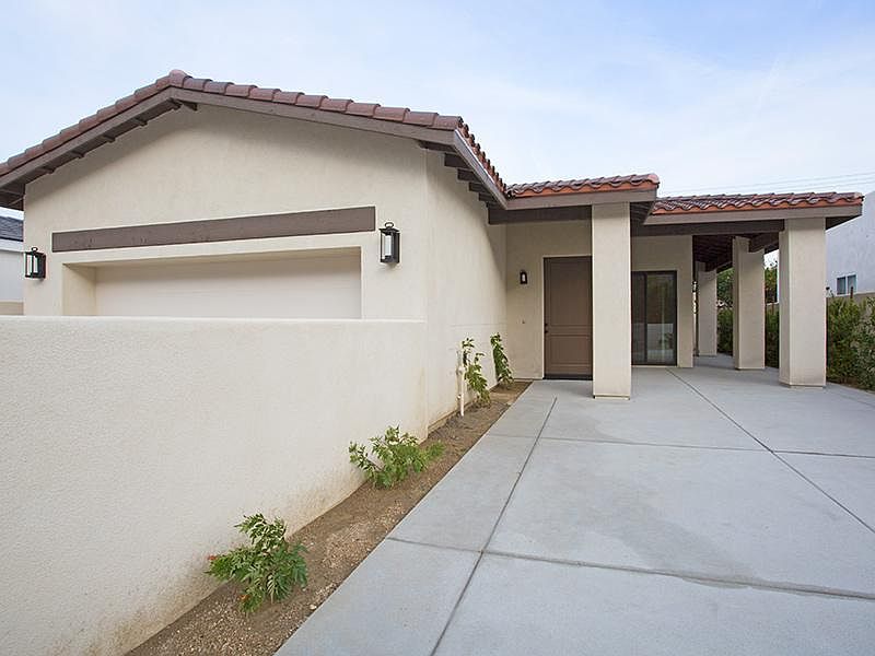 1st image of 52020 Avenida Cortez