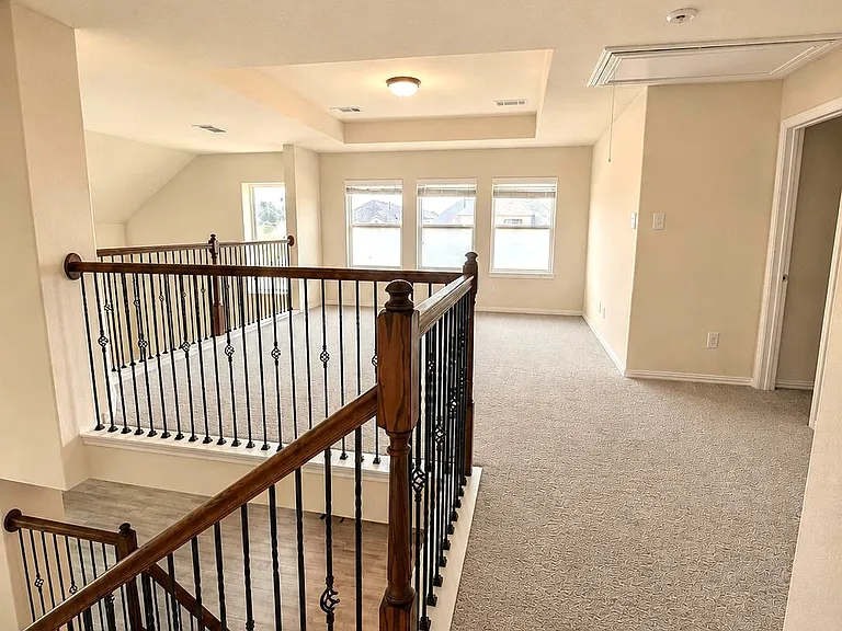 1927 Willow Rock Way — Photo 9