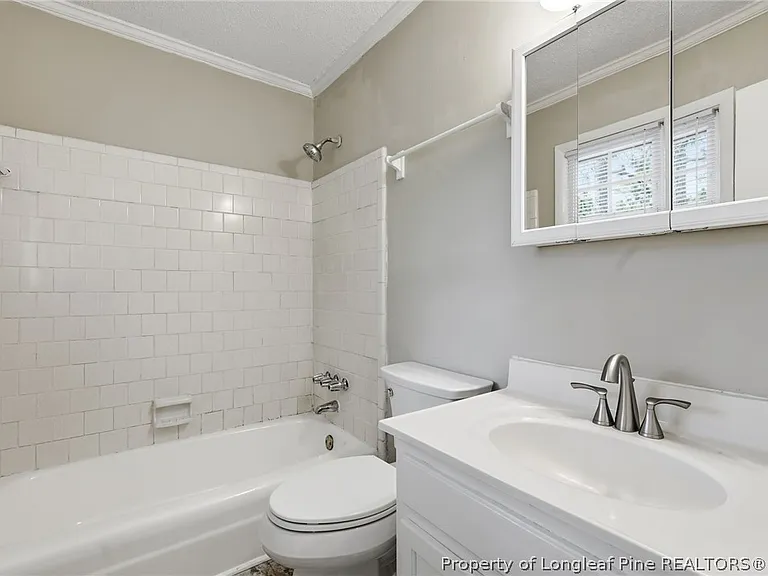 1902 Paisley Ave — Photo 15
