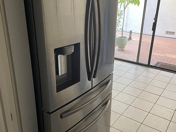 5th image of 9456 Friendly Woods Ln