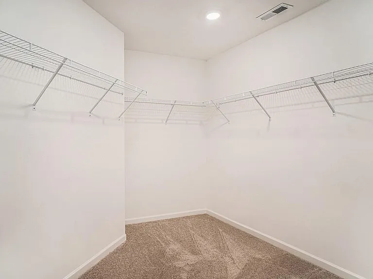 6045 Handley Dr — Photo 8