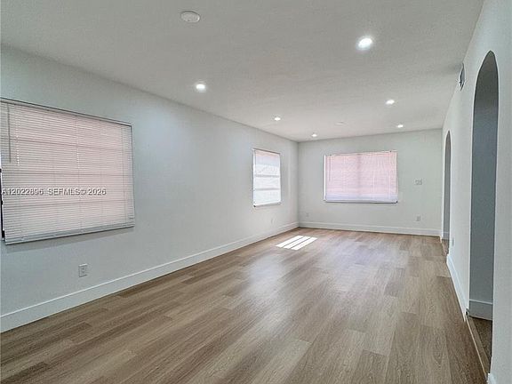 5th image of 9310 SW 43rd St