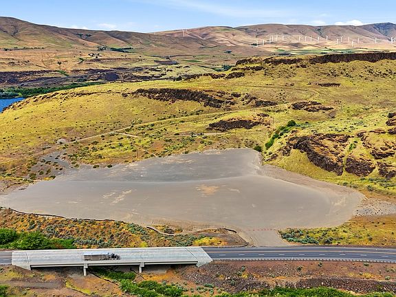 4th image of 0 Highway 97 Loop