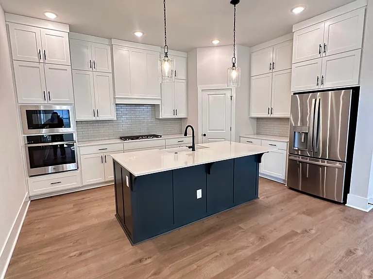 6905 Autumn Ave — Photo 2