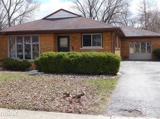 4105 W 109th St, Oak Lawn, IL 60453
