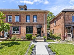 887 Monmouth Rd, Windsor, ON N8Y3L5