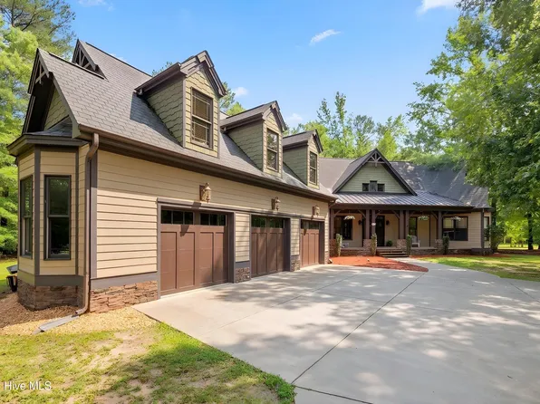 205 Carrie Drive, Archer Lodge, NC 27527