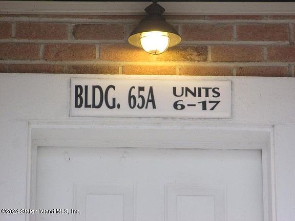4th image of 65 Elmwood Park Dr APT 6