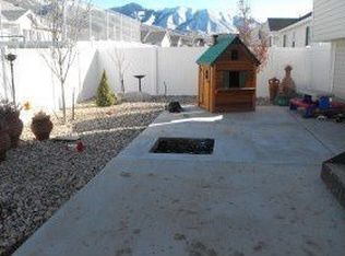 593 S Willow Wood Ct, Tooele, UT 84074