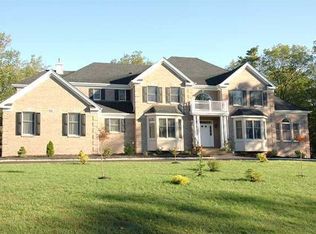 41 Partners Ln, Freehold, NJ 07728