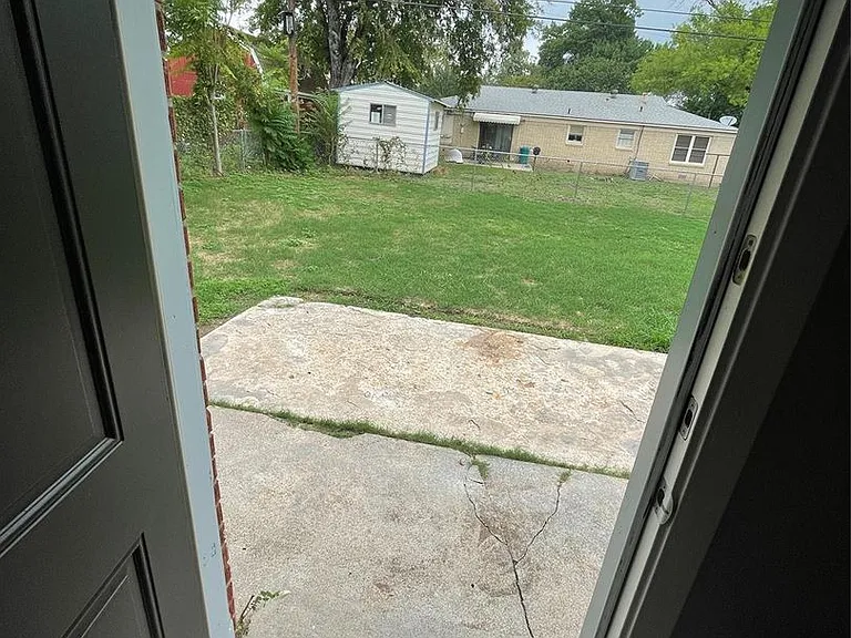 5736 Aton Ave — Photo 20