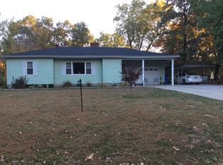 789 E Woodland Dr, East Alton, IL