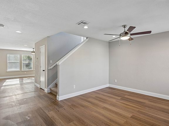 4th image of 10137 Mount Pheasant Rd