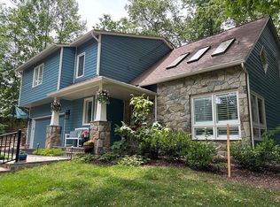 11127 Timberhead Ln, Reston, VA 20191