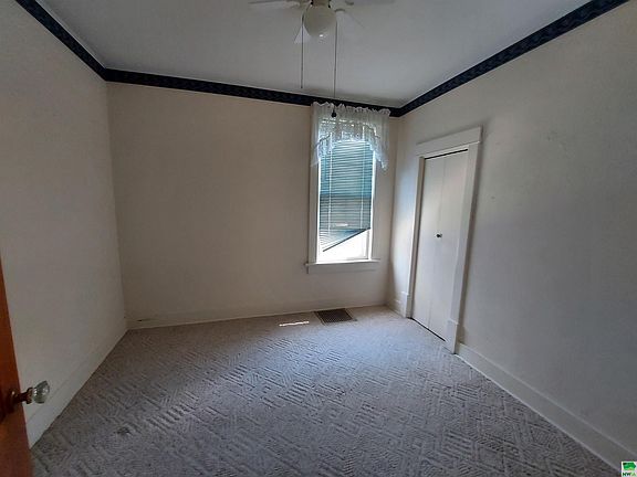 4th image of 3500 4th Ave