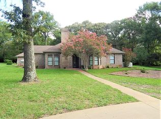 111 County Road 2092, Nacogdoches, TX 75965