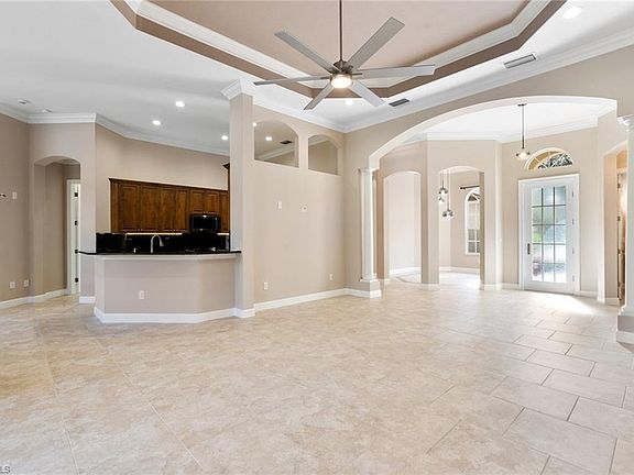 5th image of 11889 Heather Woods Ct