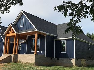 101 Howard Dr, Simpsonville, SC 29681