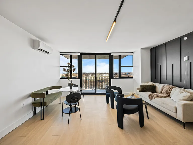Cosmo 440 Luxury Apartments — Photo 6
