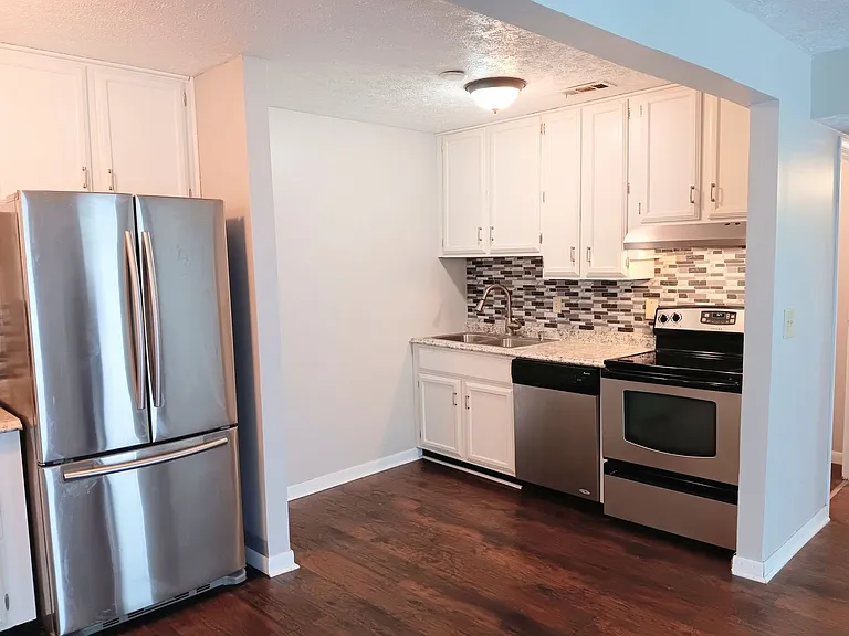 4400 Kanawha Tpke — Photo 6