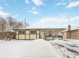 8025 Thorton St, Niagara Falls, ON L2H 2C2