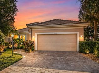 5231 97th St E, Bradenton, FL 34211
