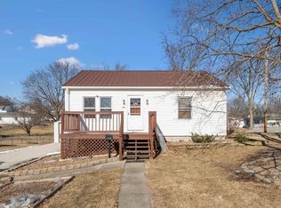 407 E Warren St, Mount Pleasant, IA 52641