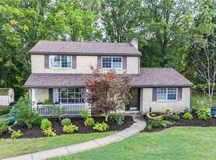109 Snell Dr, Coraopolis, PA 15108