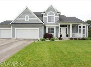 4986 Clear Ridge Dr SE, Ada, MI 49301