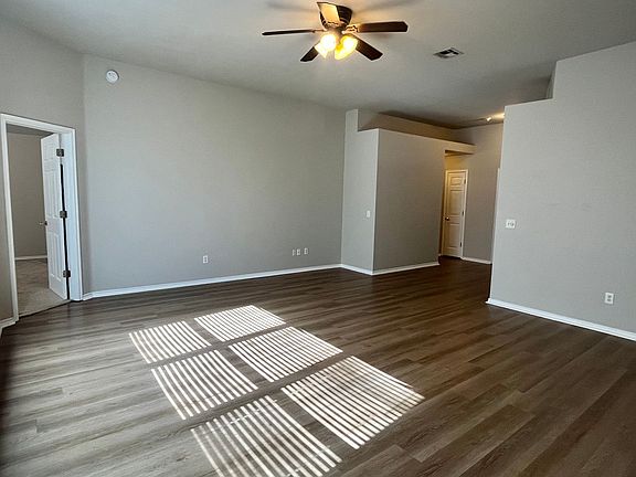 4th image of 3509 Buckingham Pl
