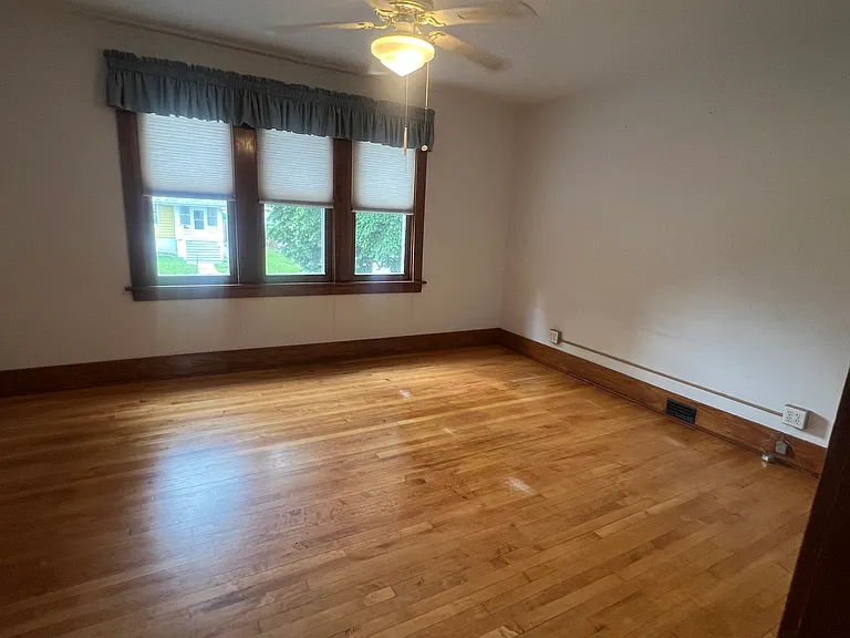 2356 S 35th Ave — Photo 21