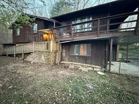 4th image of 220 Panther Blvd