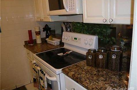 3rd image of 1215 SW 32nd Ave APT 201-A