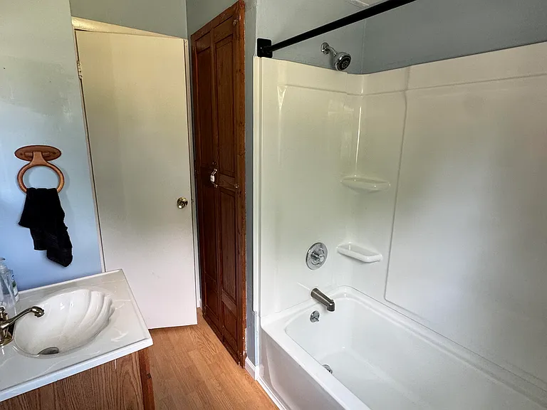 28 Forest St — Photo 11