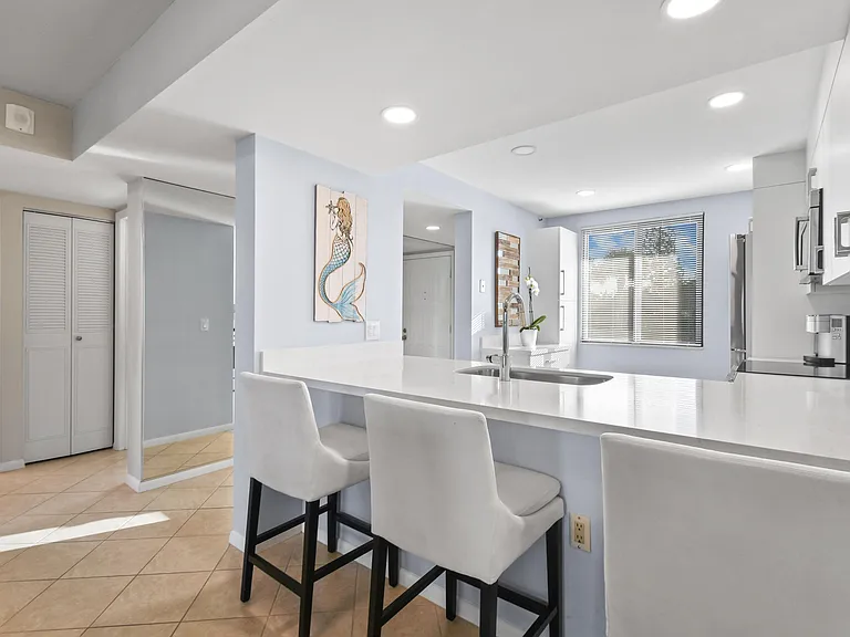 501 S Seas Dr #206 — Photo 17